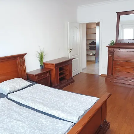 Location In Bratislava! شقة براتسيلافا